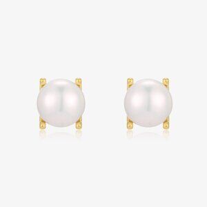 Simple Post Fresh Water Pearl earrings